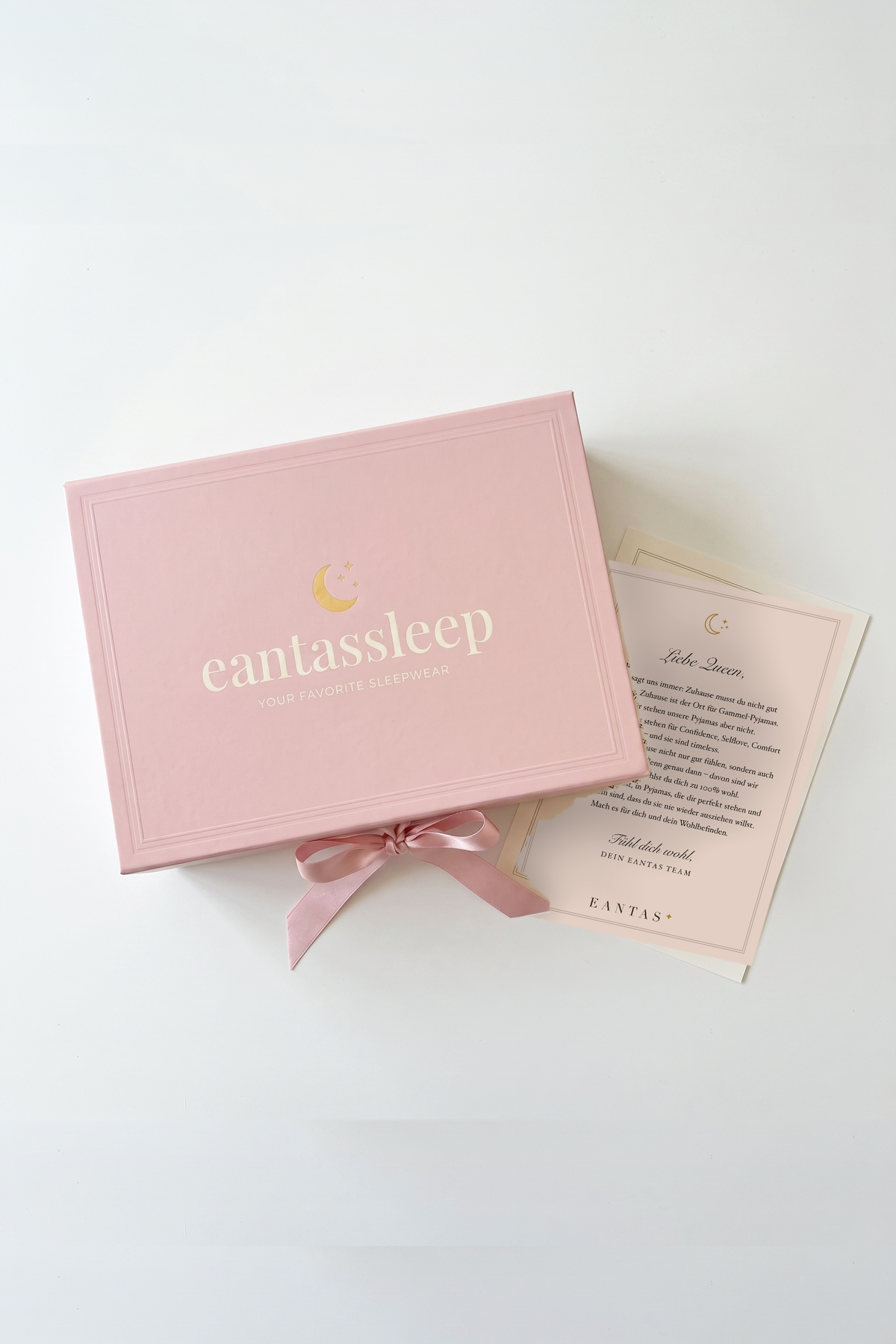 Eantas Geschenkbox in Rosa mit Satinschleife und persönlicher Dankeskarte